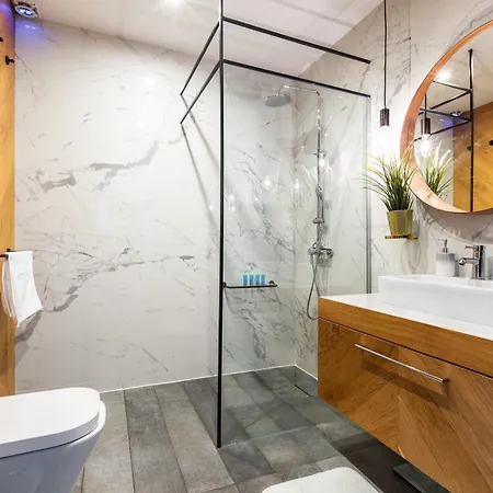 Lesna Luxury Apartment